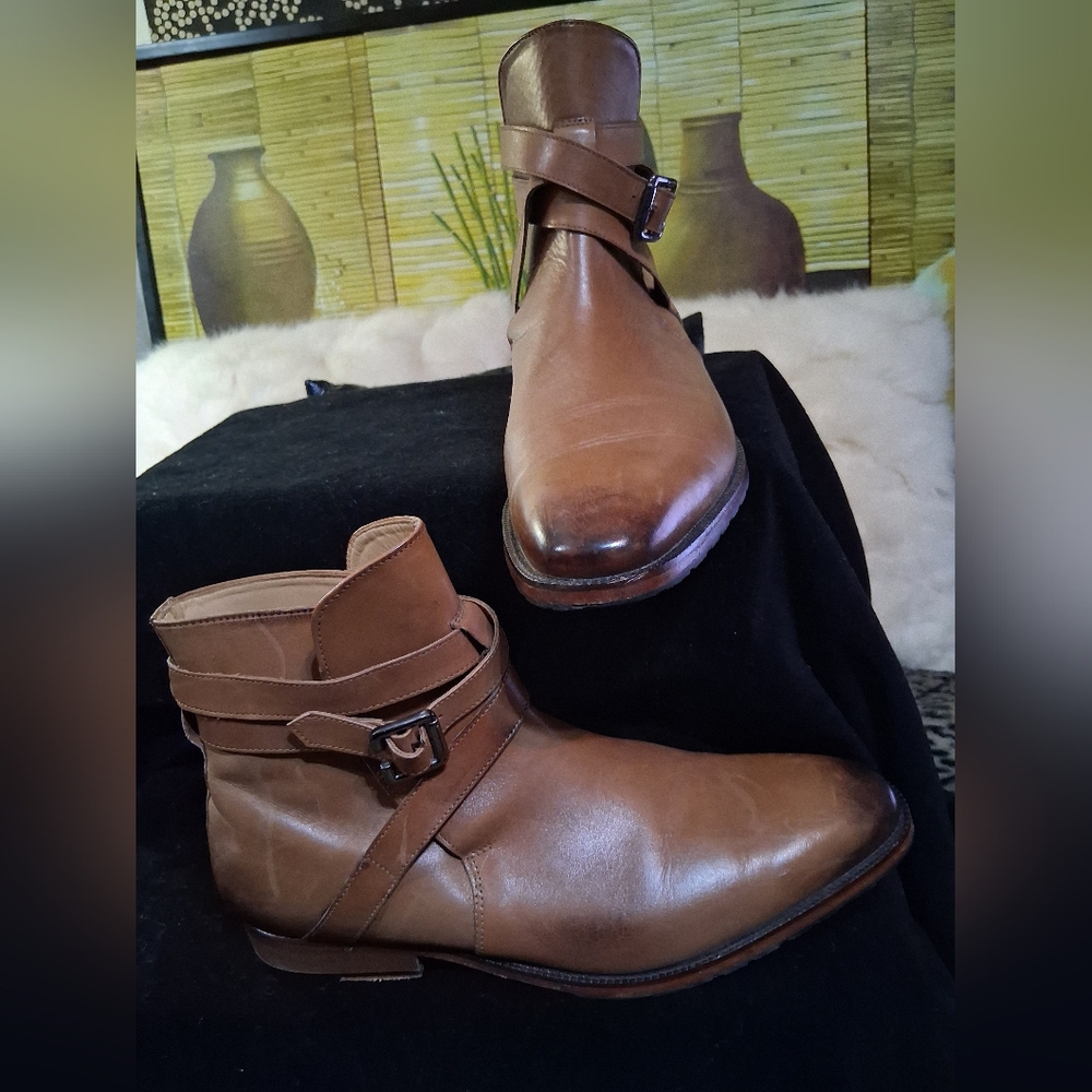 Elegant Tan Leather Buckle Boots for Men